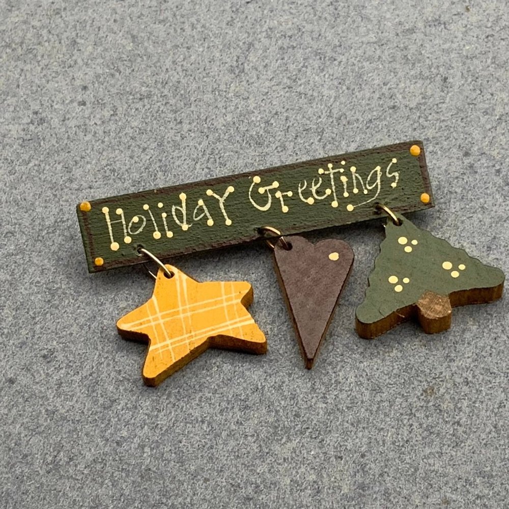 Holiday Greetings Brooch Pin Wood Wooden Heart Sta